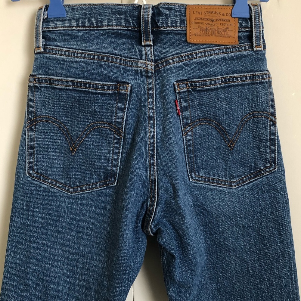 Levi’s Wedgie Straight Jeans Size 23